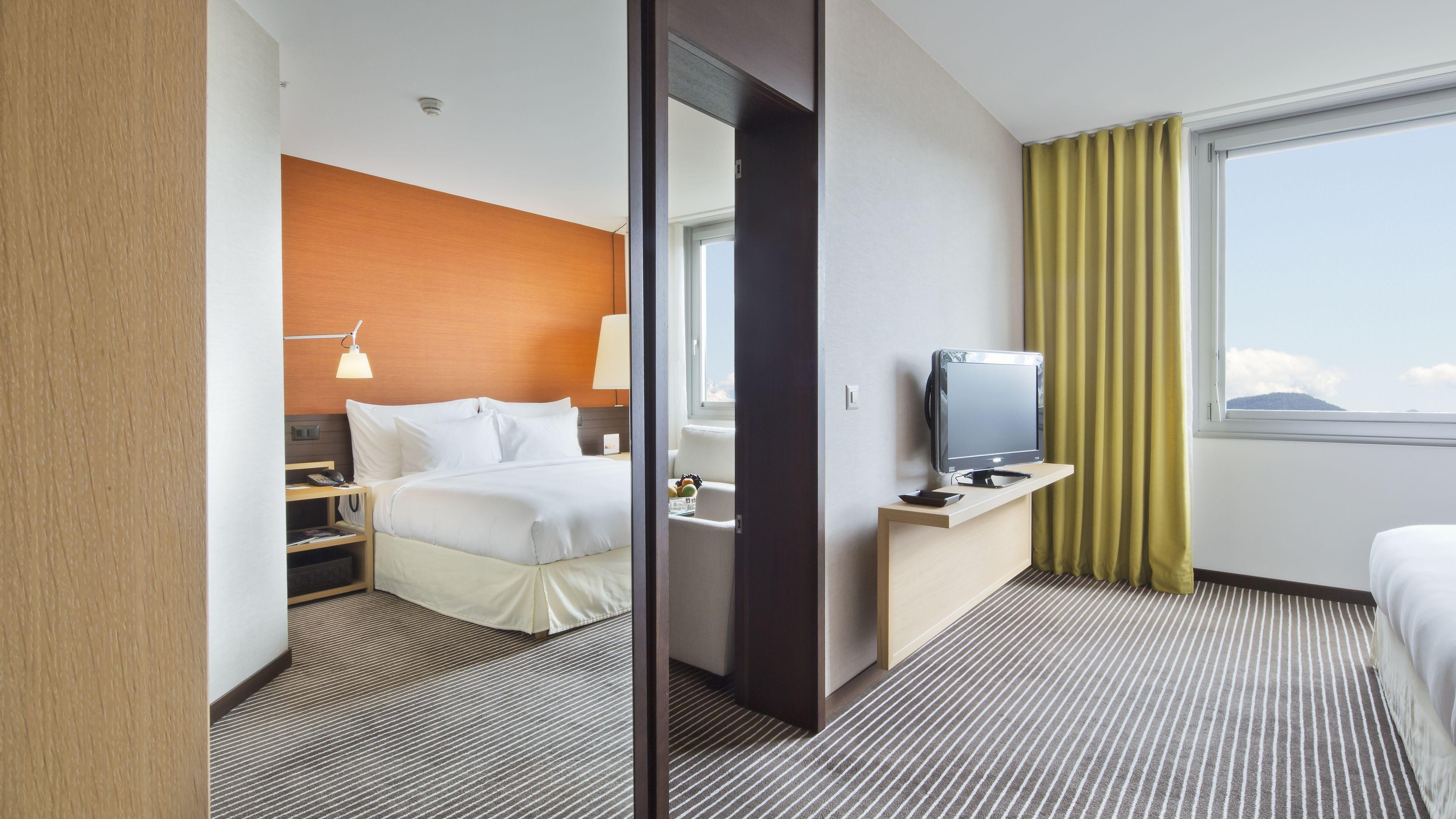 Intercontinental By Ihg Hotel